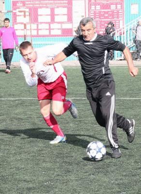 С мячом Гарник Авалян